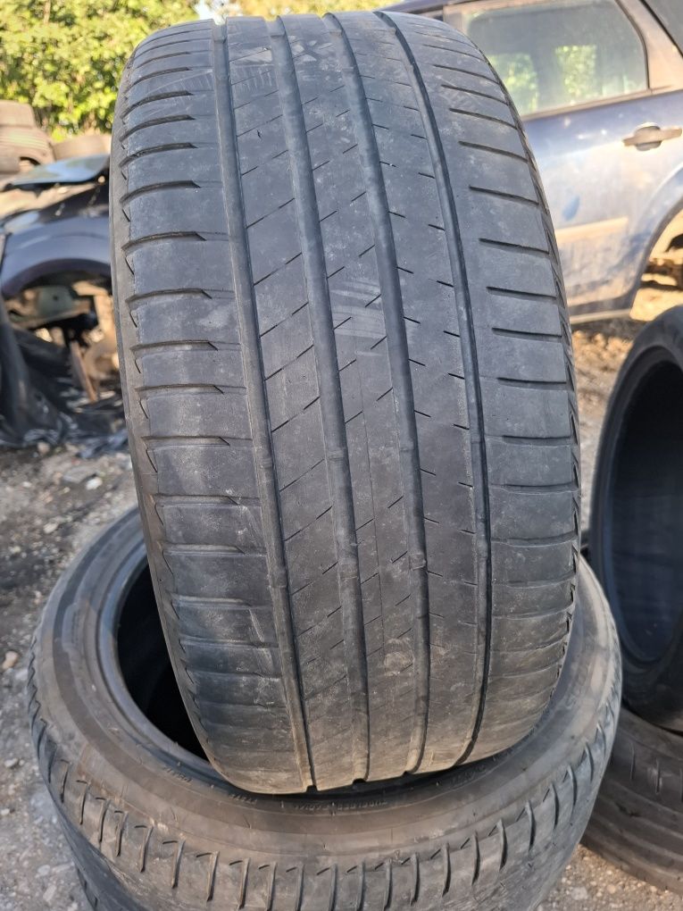 Vand set 4 anvelope 245 40 19 brigestone bune de vara dot 2020