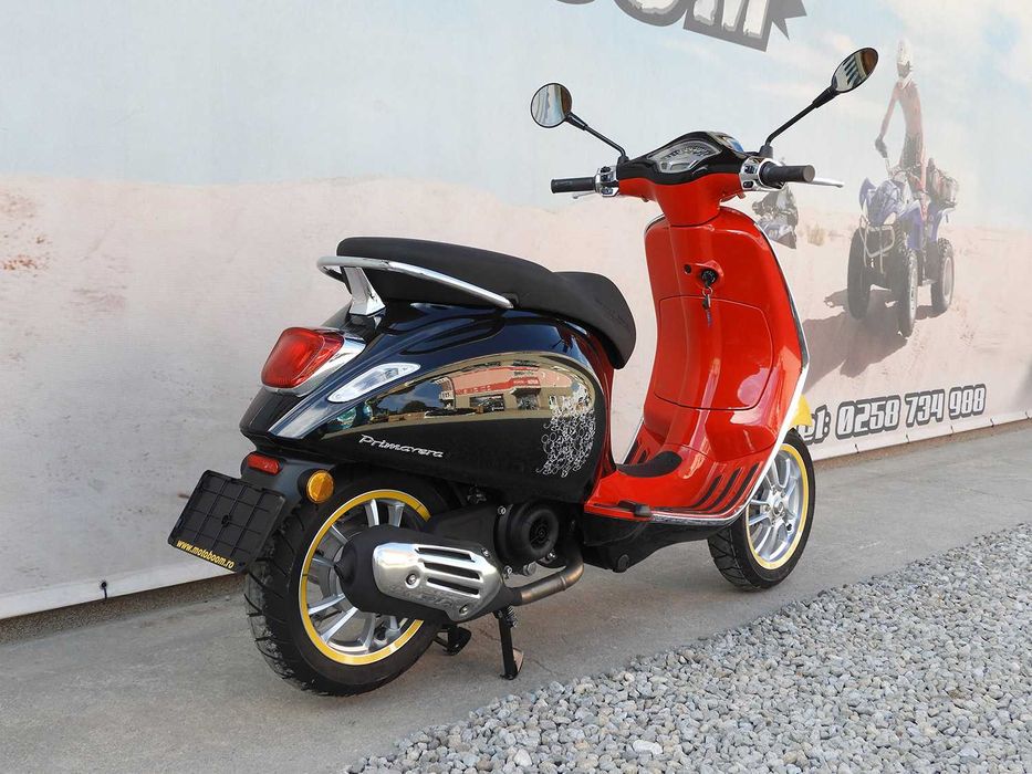 Lichidare Vespa Primavera 50 Disney Mickey Mouse Edition 2024