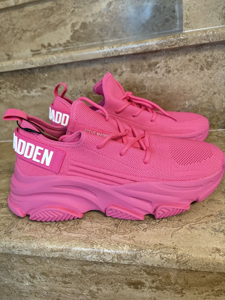 Дамски розови маратонки Steve madden