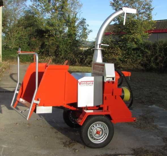 Tocator PROFESIONAL de crengi si resturi vegetale dupa tractor