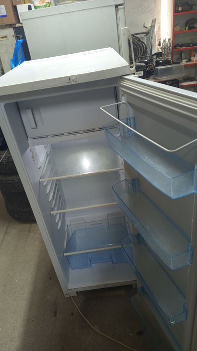 Холодильник Бирюса