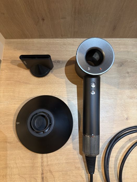 Uscator profesional Dyson Supersonic HD003 Black/Grey.