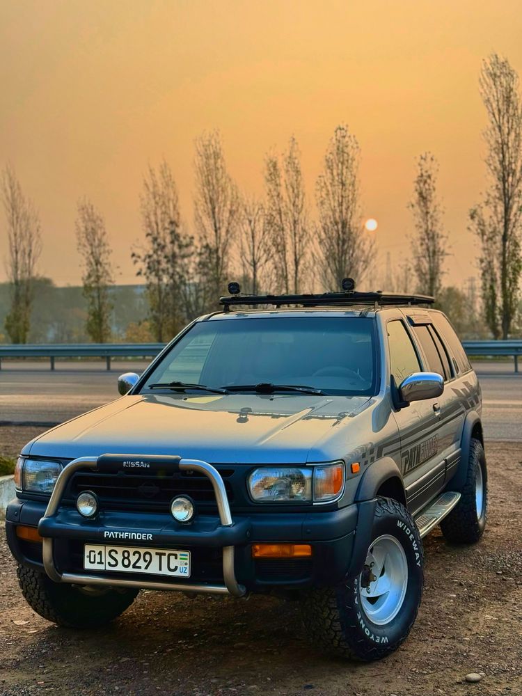 NISSAN  Pathfinder
