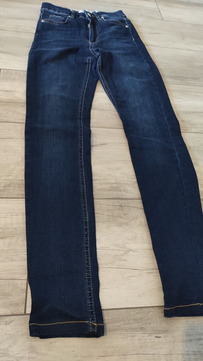 Blugi/ jeanși noi NA-KD skinny cu talie inalta marimea 32(XXS)