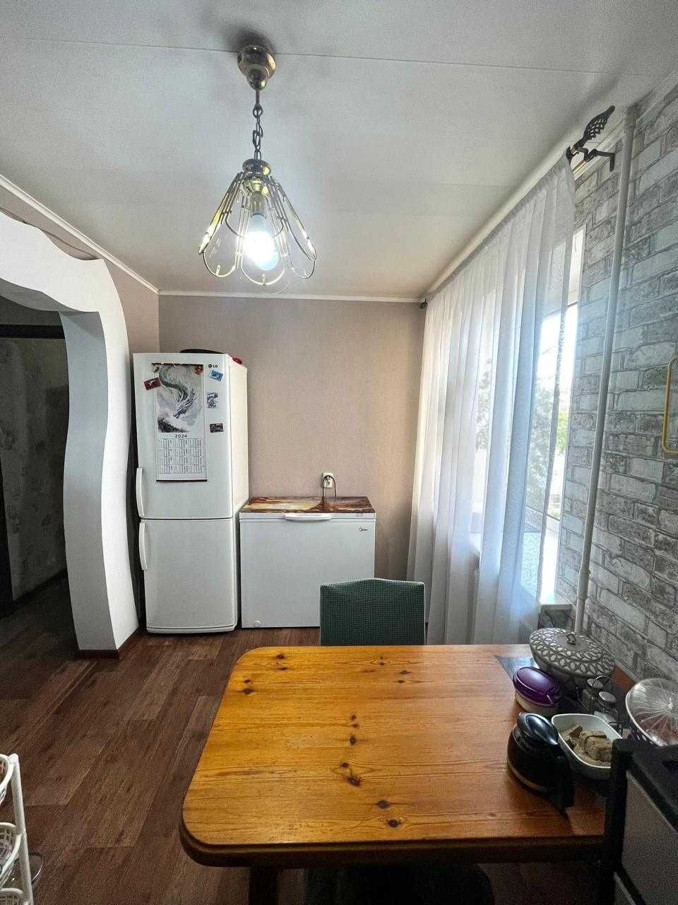Продаётся 2 комн квартира