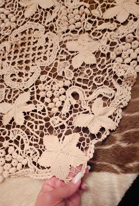 Mileuri si macrameuri