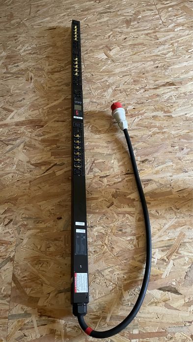 Vand PDU APC AP8981