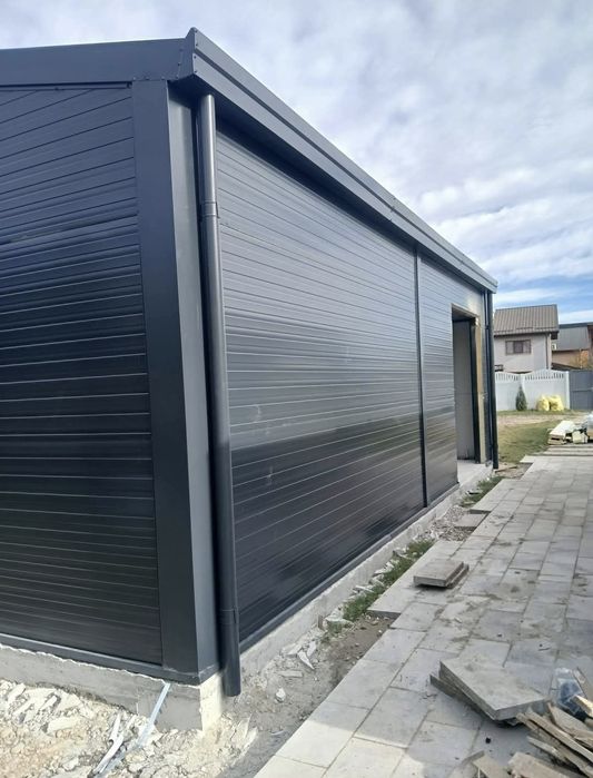 Vând diferite dimensiuni de hale metalice avem pe stoc următoarele hal