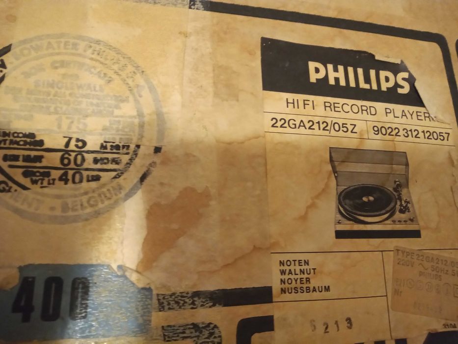 Грамофон PHILIPS GA212