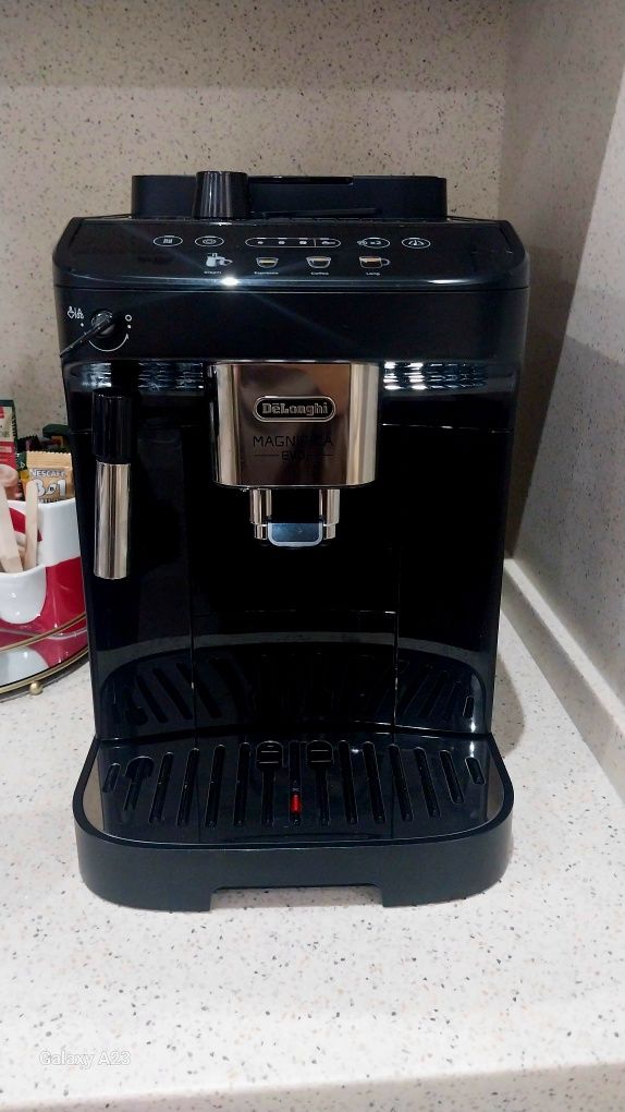 Кофемашина Delonghi