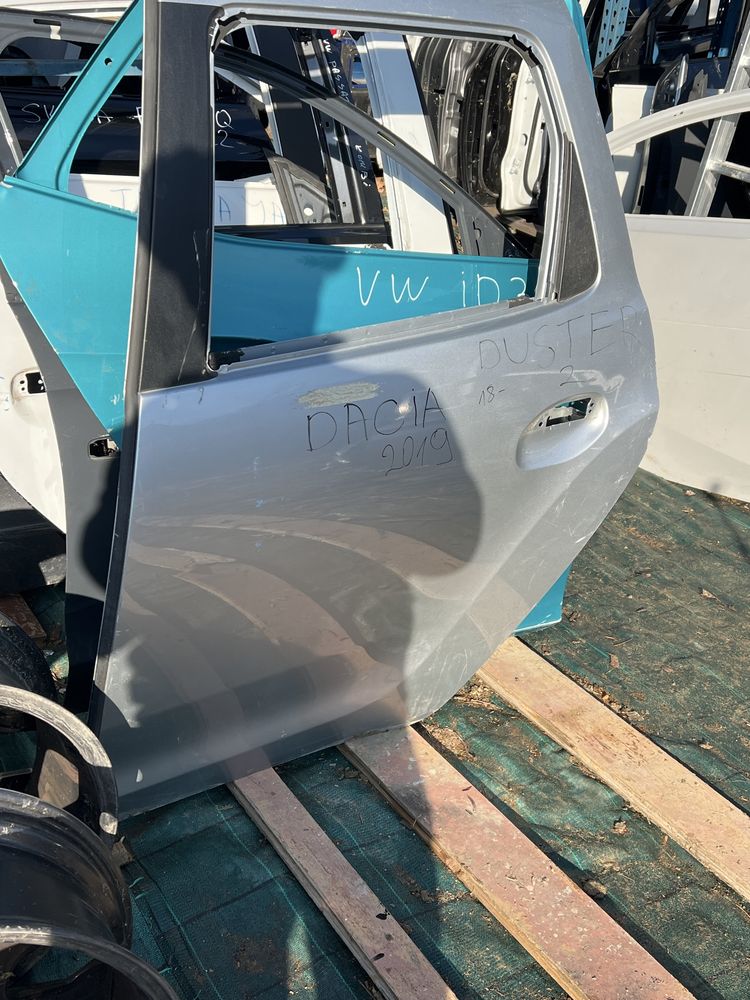 Dacia Duster 2 2019 задна лява врата