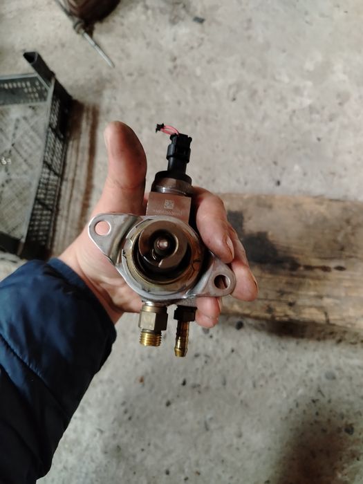 Pompa înaltă 1.4 tsi caxa 122 cai golf 6