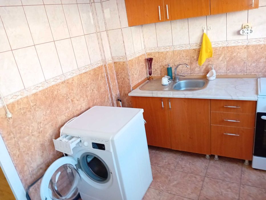 Închiriez garsonieră