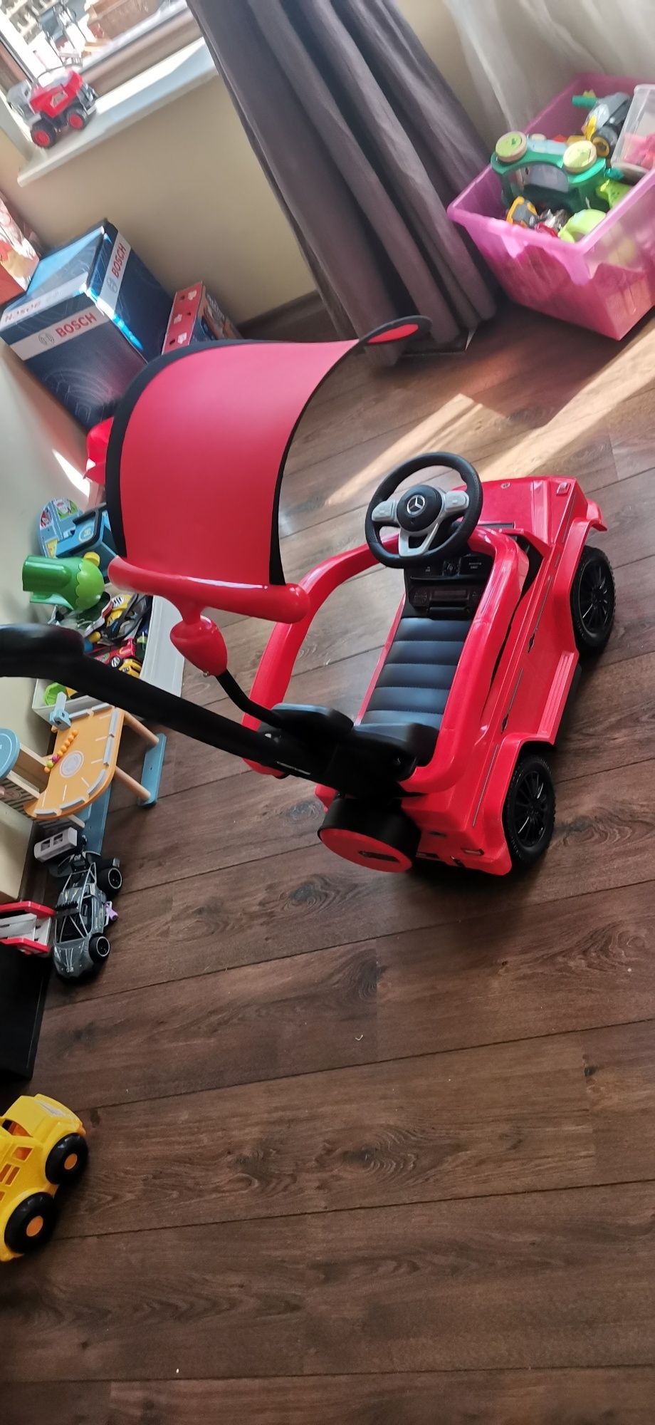 Кола за бутане Lorelli Mercedes-Benz, с дръжка и сенник