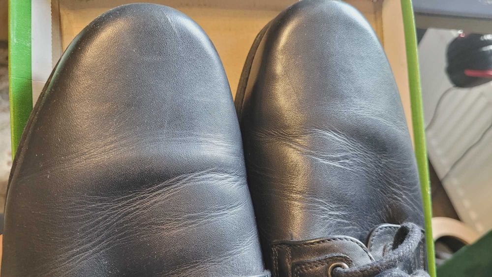 Pantofi de piele negri marimea 49 , interior 32 cm , curier gratuit