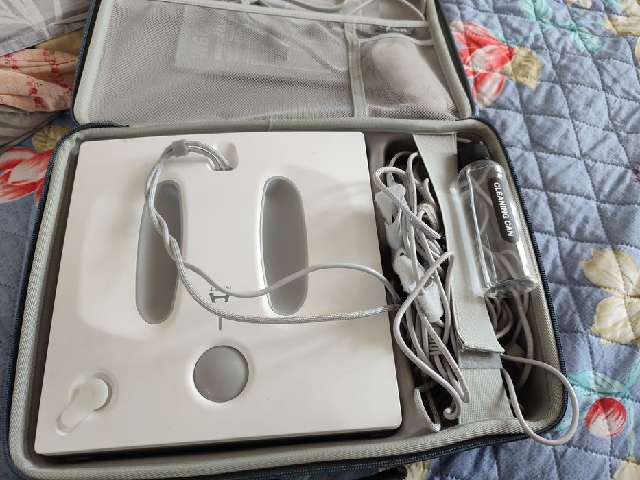 Продам робот мойщик окон