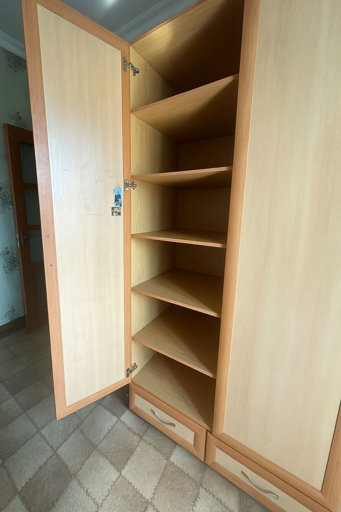 Продам шкаф , в хорошем состоянии