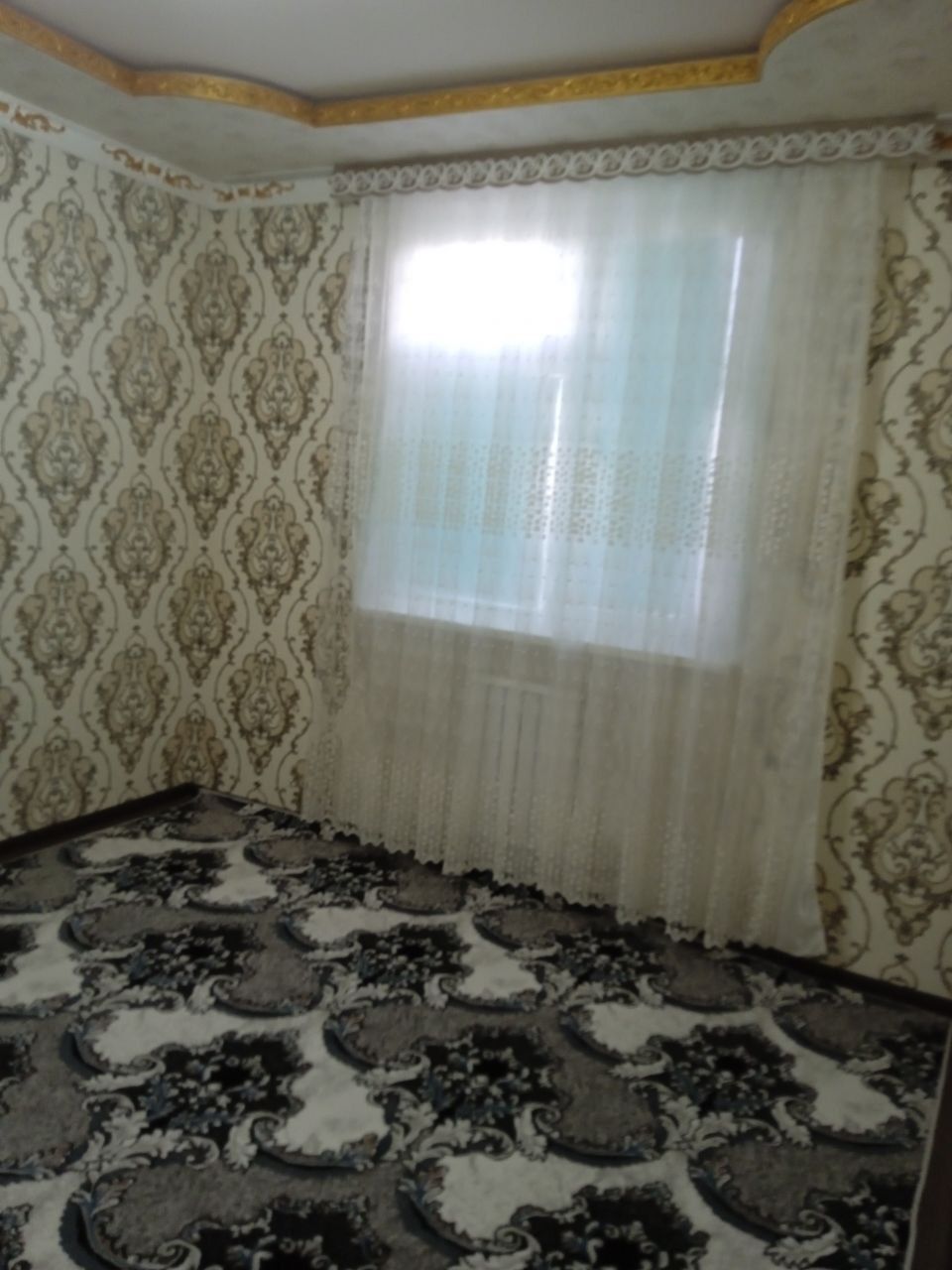 Parkent tumani zakazernoda arendaga 3 xonali kvartira