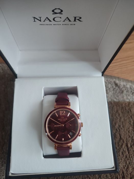 Ceas dama Nacar elvețian