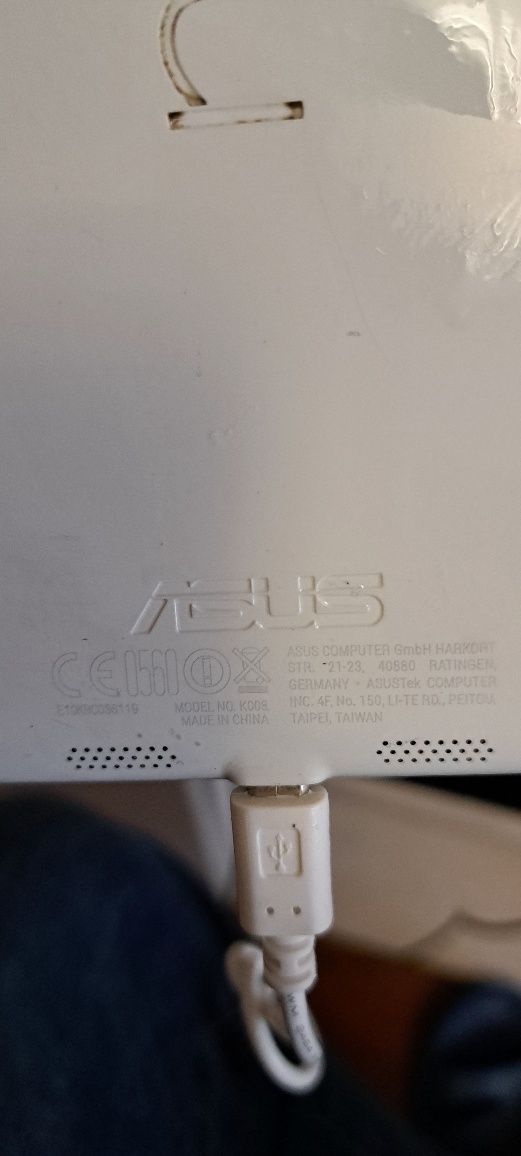 Tableta Nexus Asus .Se vinde de piese