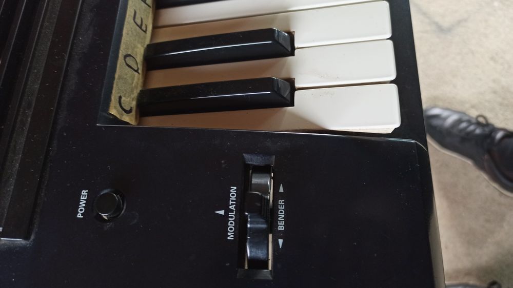 Roland EM 50за части