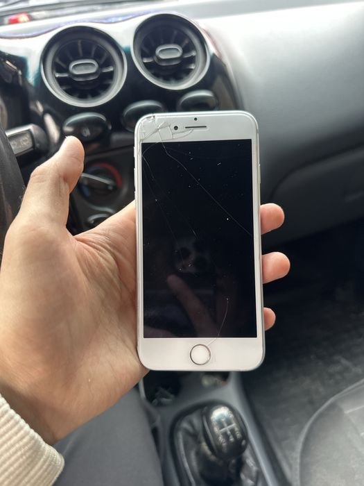 Iphone 8 holati rasmda korsatilgan