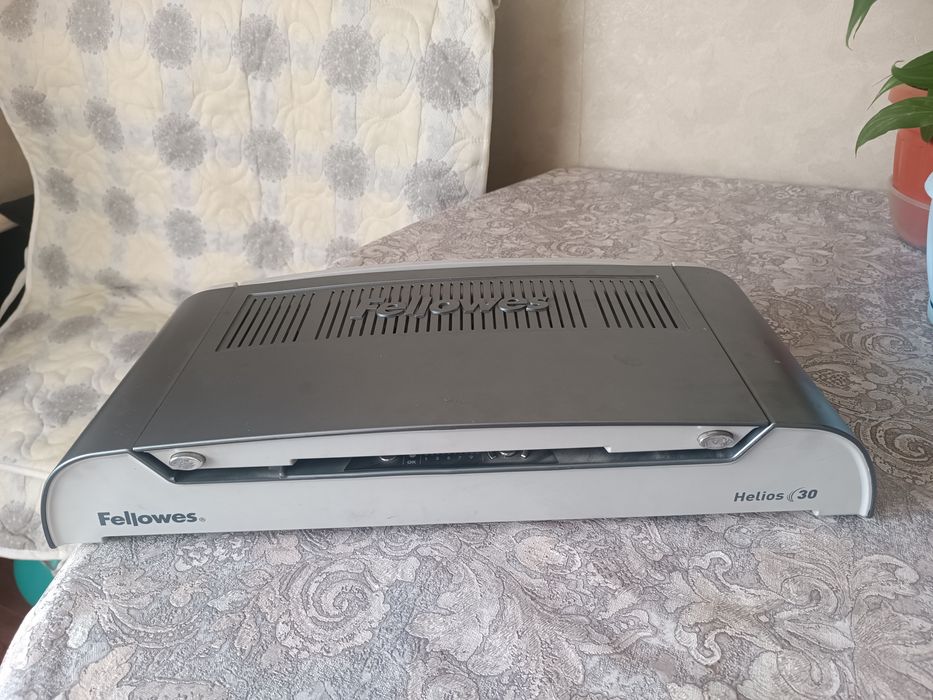 Переплётчик Fellowes Helios 30