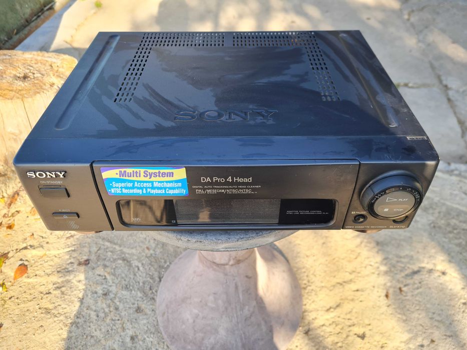 DVD player SONY SLV-X712SG