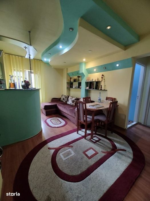 Apartament 2 camere ,decomandat zona Decebal