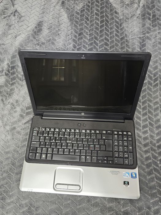 Vând laptop hp g61