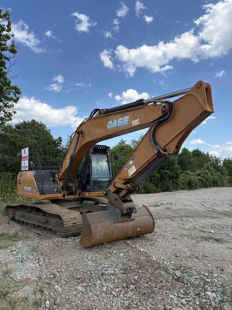 Excavator pe sinile Case 22 tone cu 4 cupe