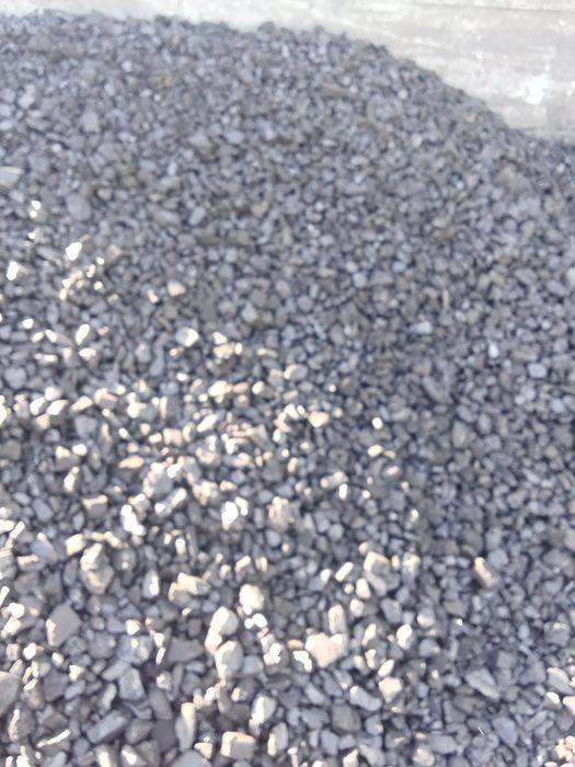 Уголь сорт калибор доставка от2х тон по городу 17500