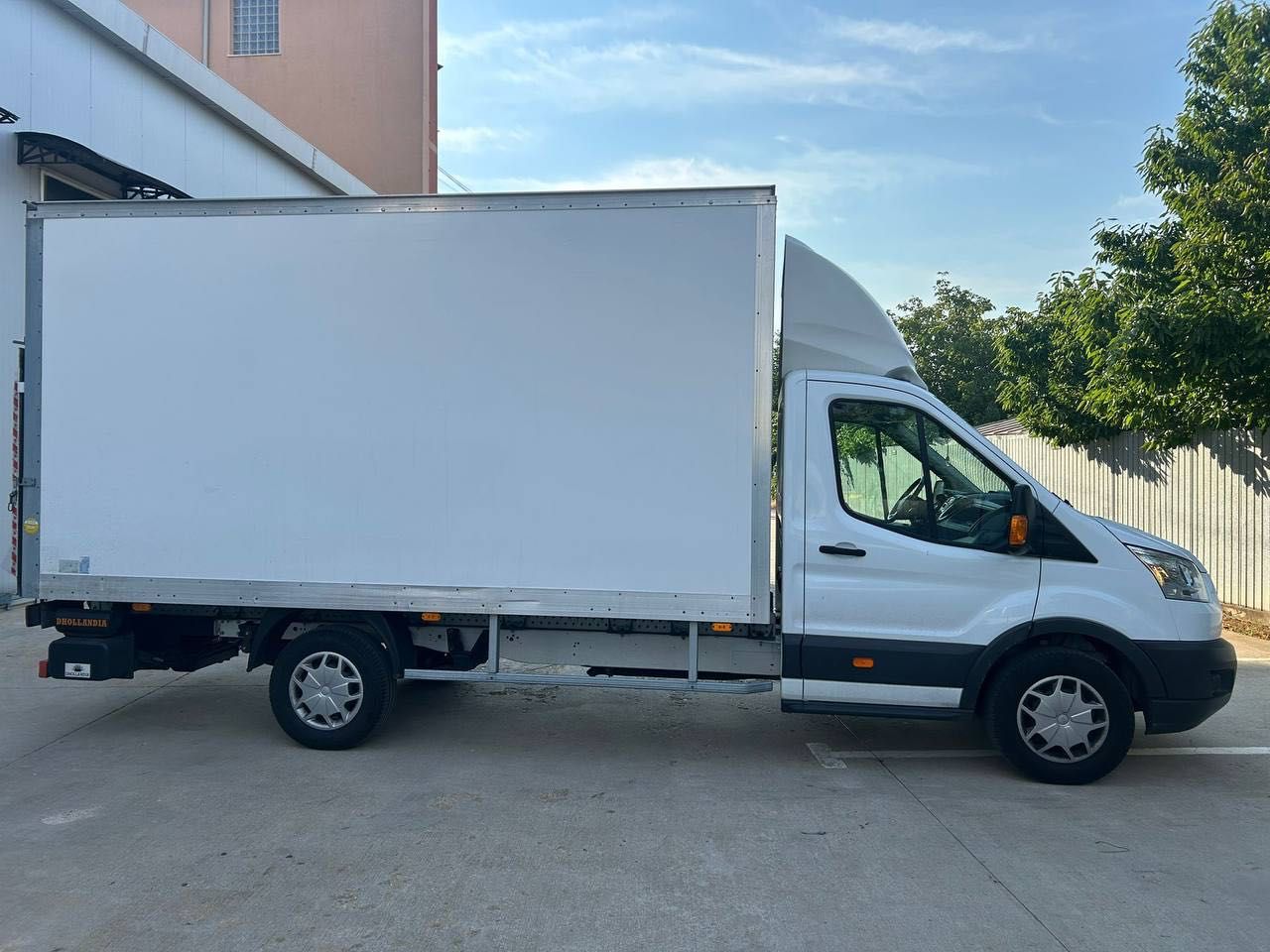 SERVICII TRANSPORT  - mobila, marfa, mutari, relocari, moto sau atv