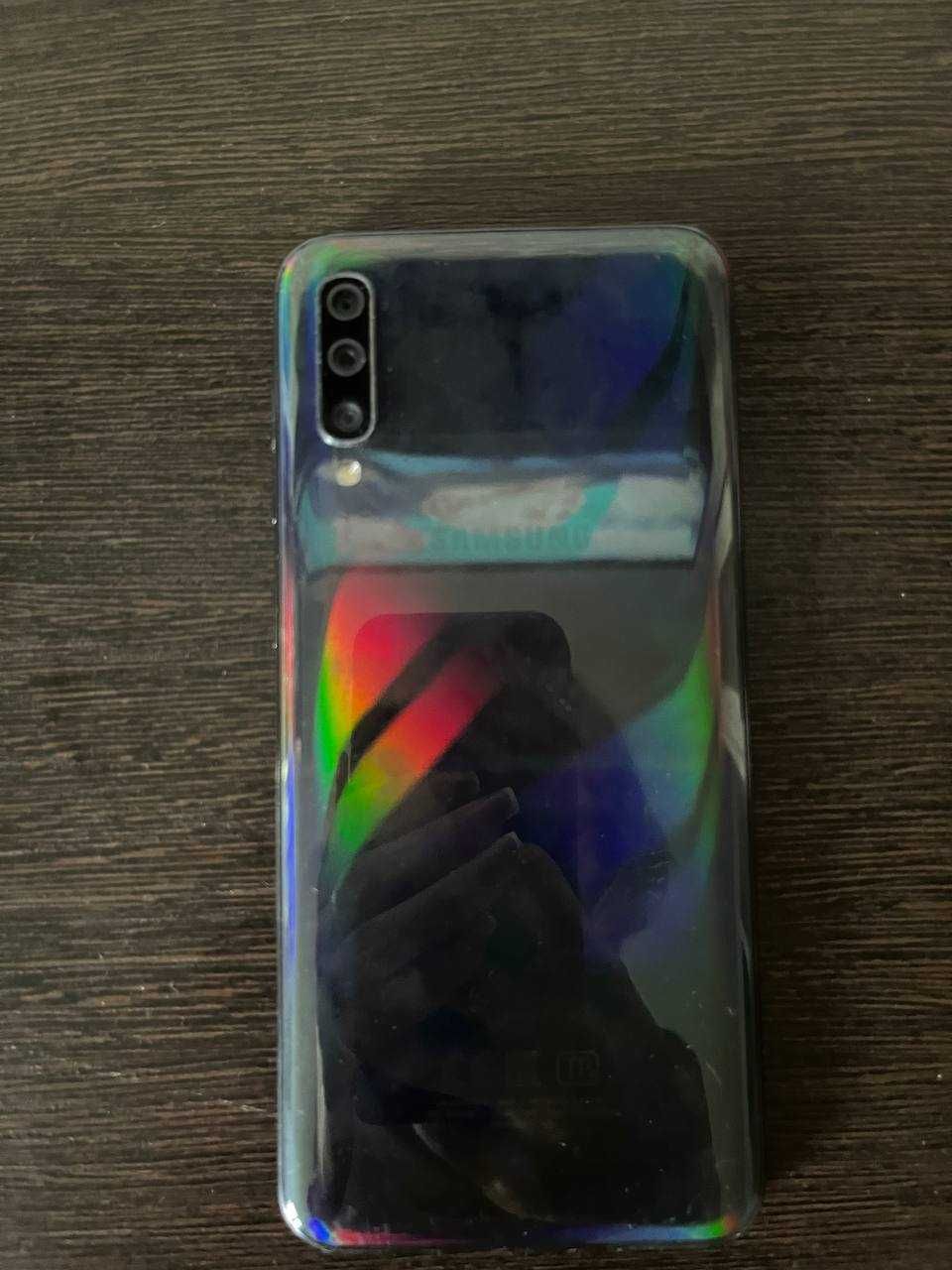 Продам Samsung Galaxy a50