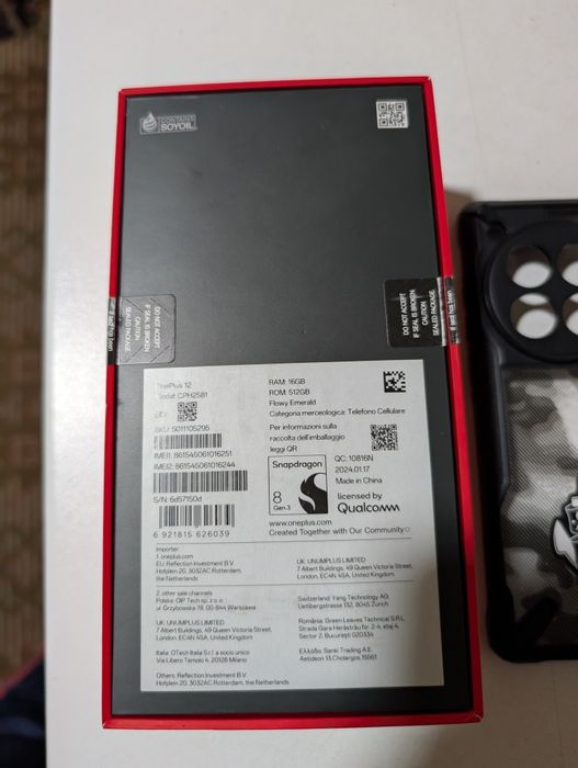 Vând OnePlus 12 Emerald Green 512 GB cu 16 GB RAM