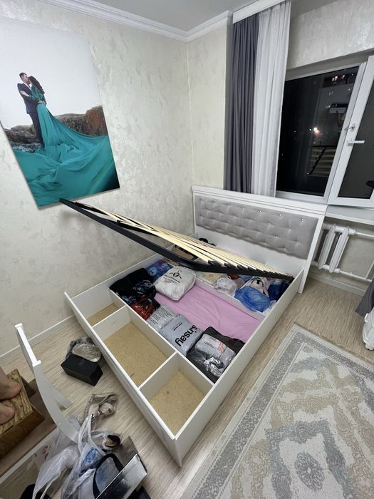 Двухспальный кровать