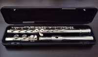 Vând urgent Flaut Yamaha YFL 411