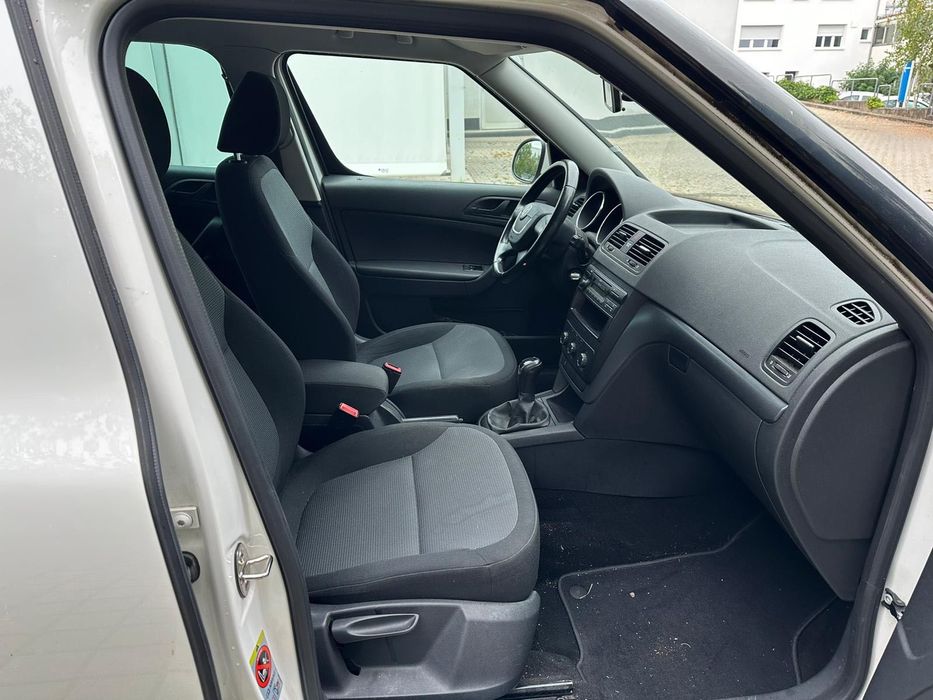 Vând Skoda Yeti 2012 1.4 turbo benzina 110.000 km