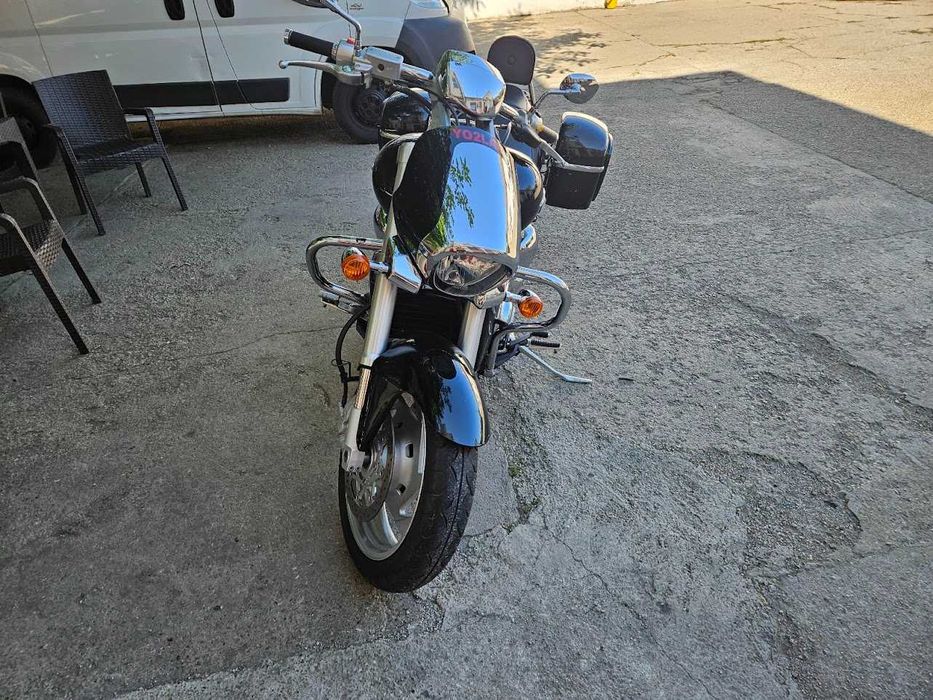 Motocicleta VZR1800 ( M109R )