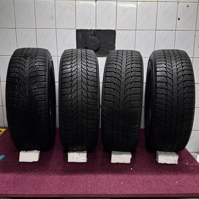 Triangle 215/60 R16 99R