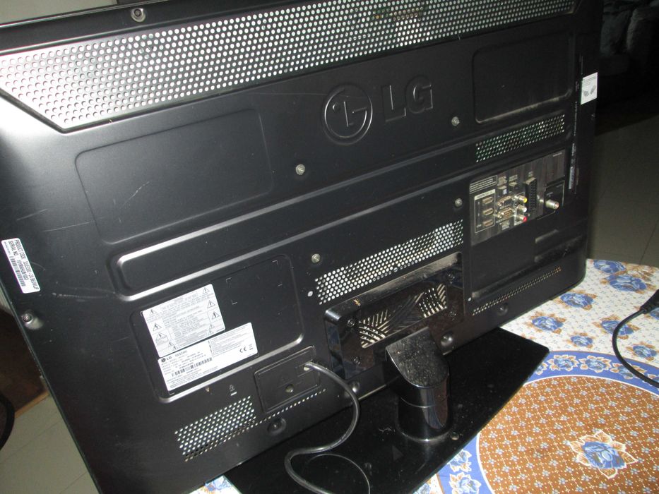 tv LCD   LG  functional