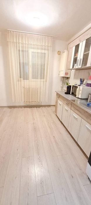 Inchiriez apartament 2 camere