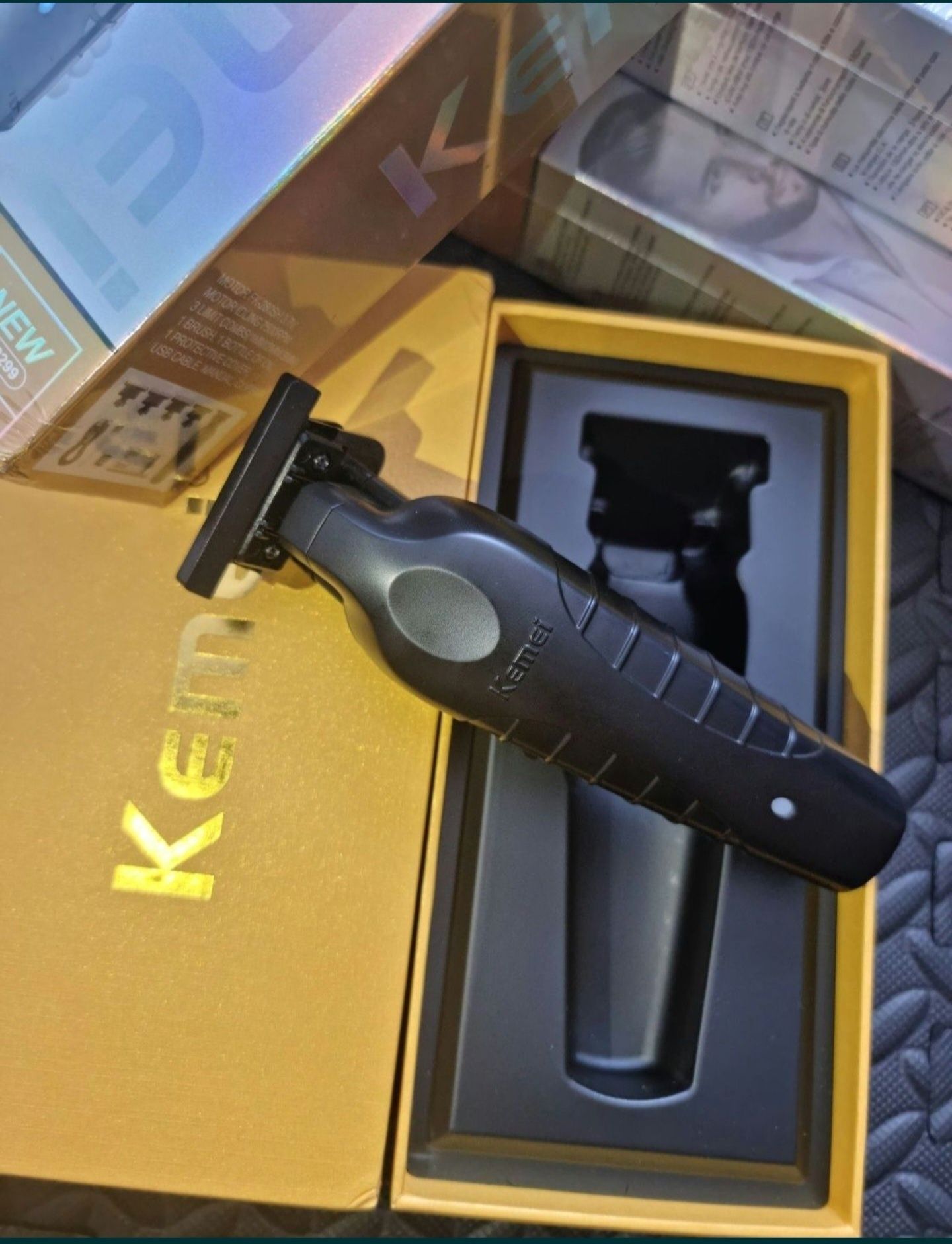 Kemei 2299,0mm,profesionala de contur si barba