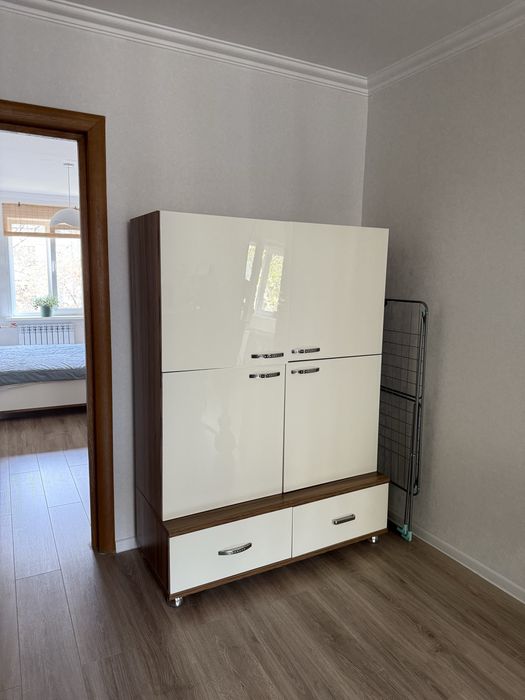 Продается кровать и шкаф