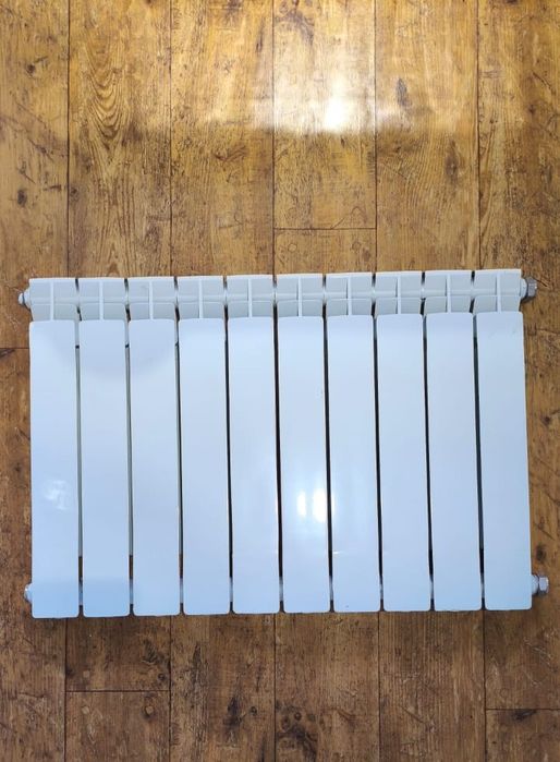 Продам радиатор (батарею)  алюминиевый