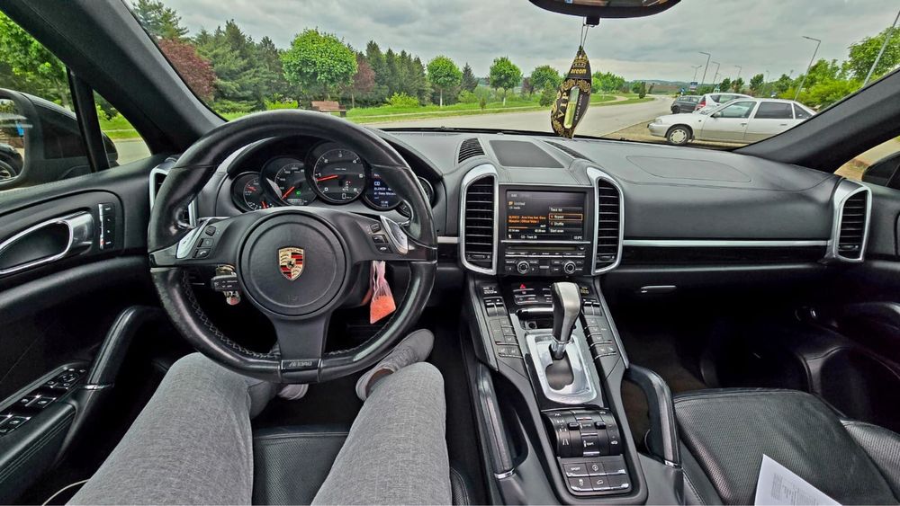 • Inchirieri Auto Premium • Rent A Car / Porsche Cayenne / Brb Rental
