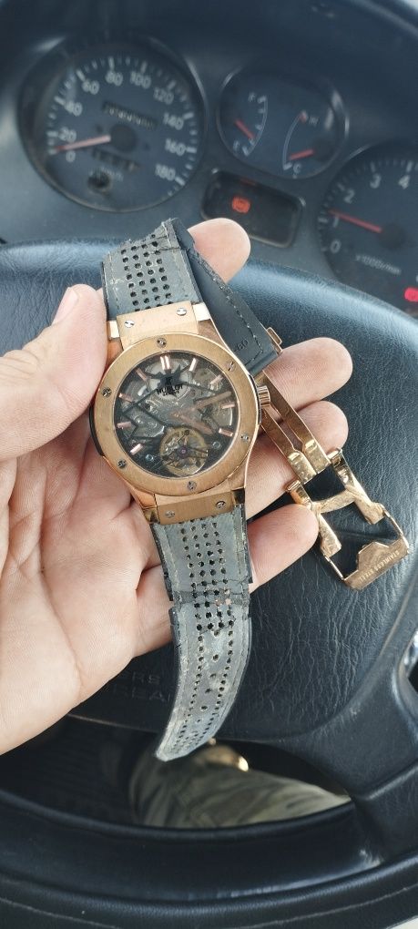 Часовник Hublot Geneve