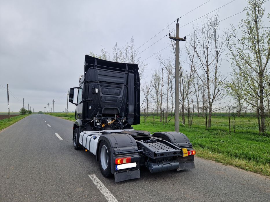Mercedes Actros Mp4 18.42 E5 / 2012 / 589.451km