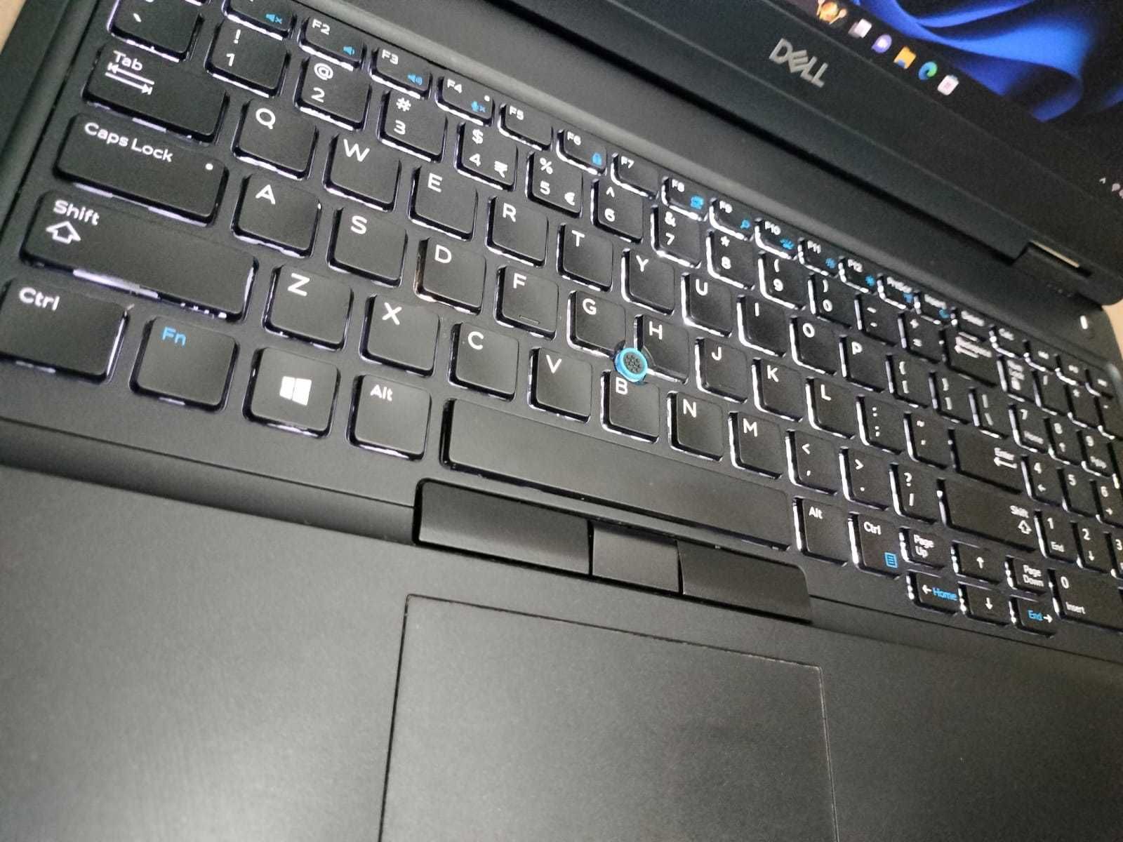 Laptop Dell Latitude 5590 15.6", i5 8350u, 16 GB DDR4 256gb