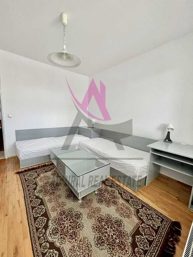 Дава се под наем Тристаен апартамент в Варна, Червен площад - 66 кв.м за 600 € - Снимка #3